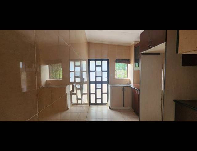 BUSINESS FOR SALE IN SCOTTBURGH